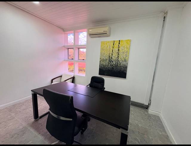 37M² SERVICED OFFICE TO LET IN BARBEQUE DOWNS